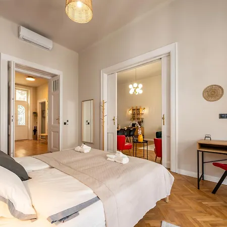 Apartment The Elegance
